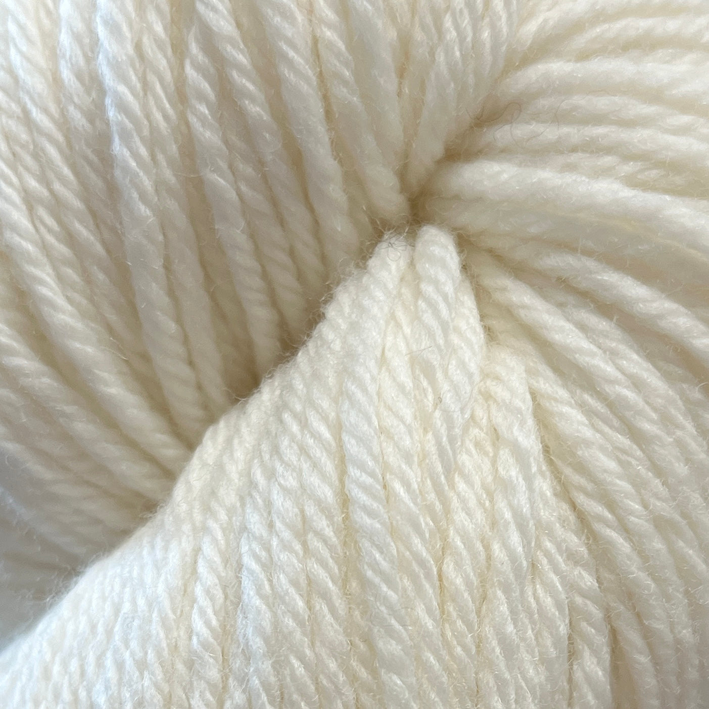 Queensland Falkland Worsted