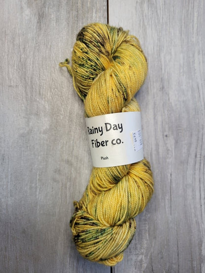 Trilogy Yarns Plush Fingering