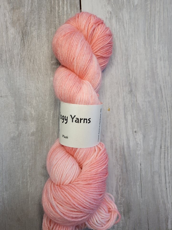 Trilogy Yarns Plush Fingering