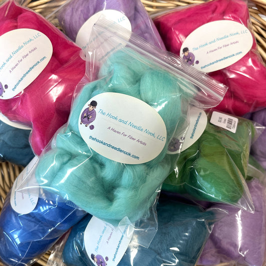 100% Merino Solid Colored Top (1 oz)