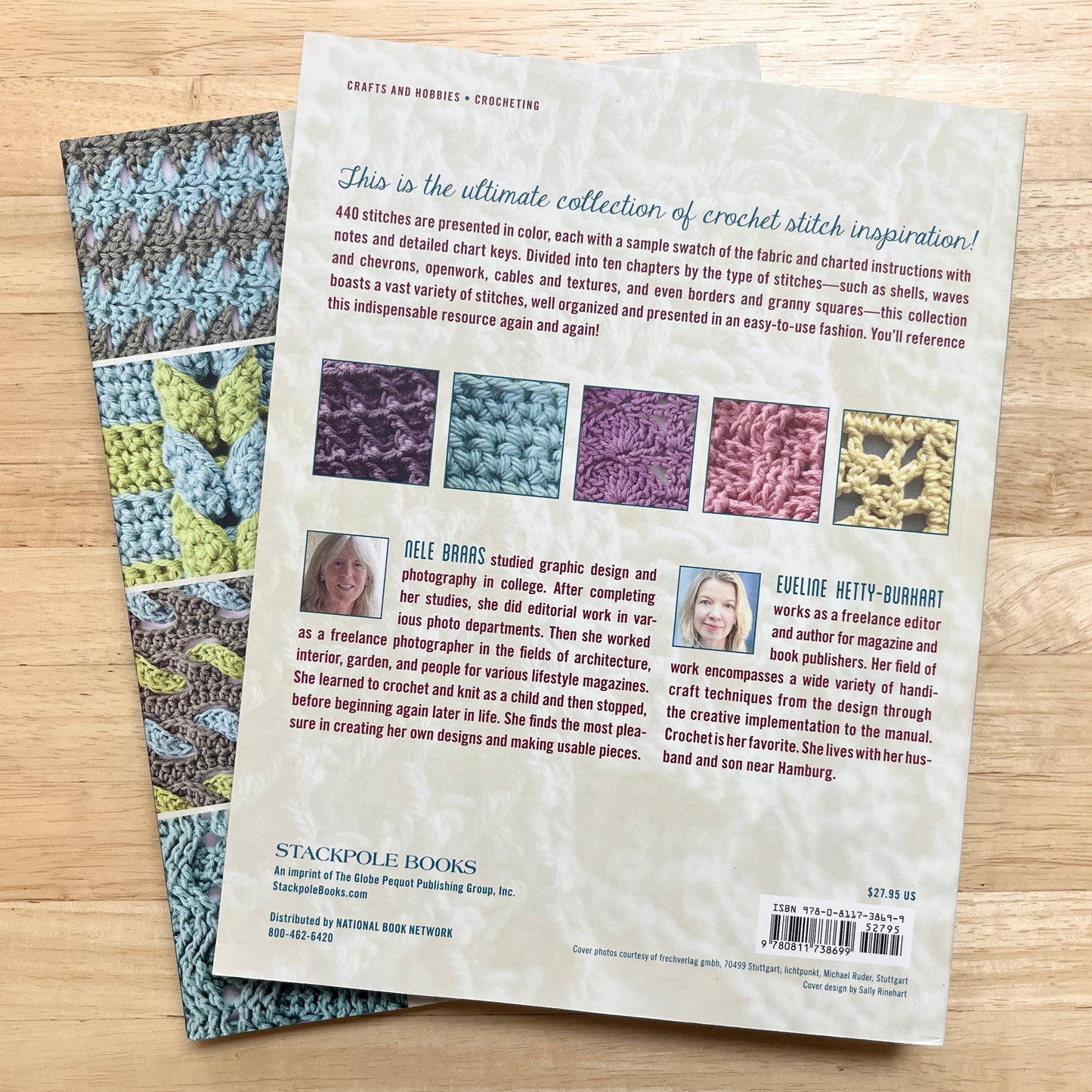 The New Crochet Stitch Dictionary by Nele Braas and Eveline Hetty-Burkart