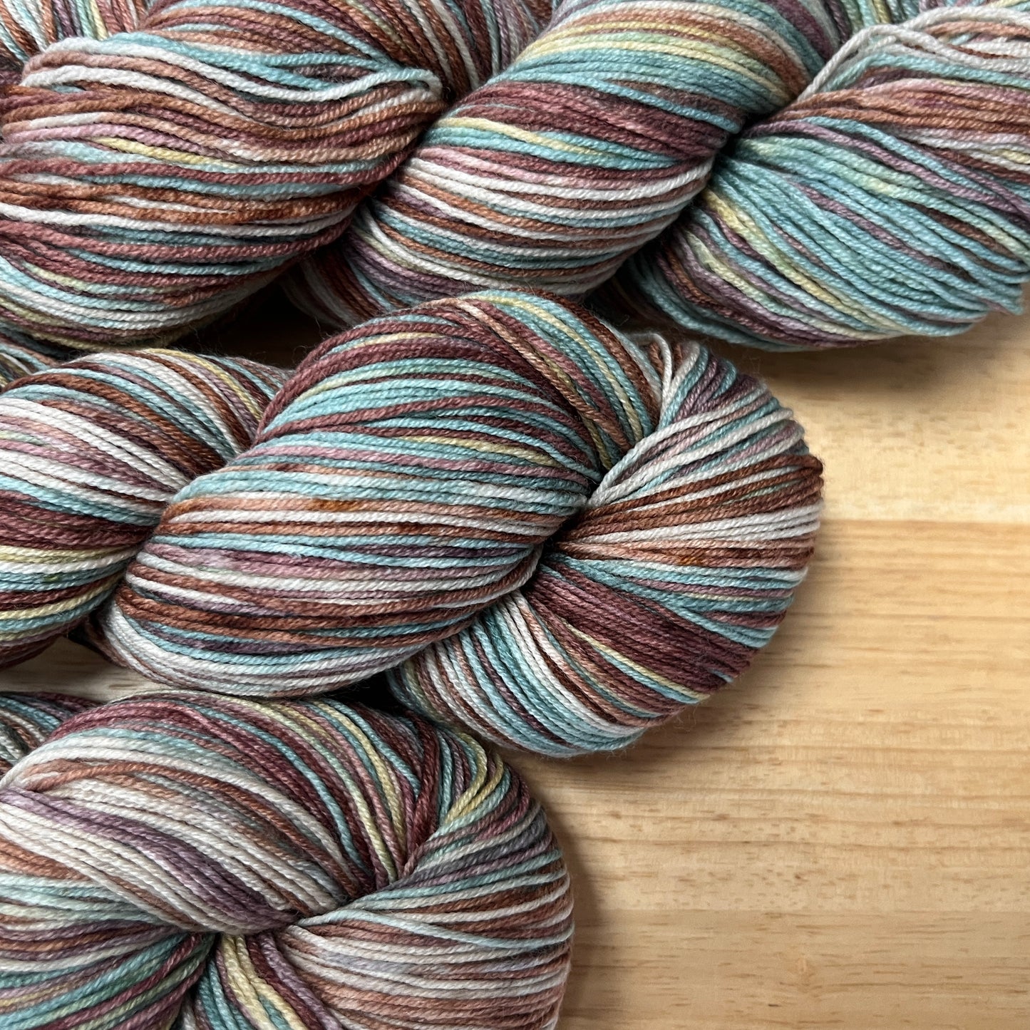 Urth Yarns Uneek Fingering