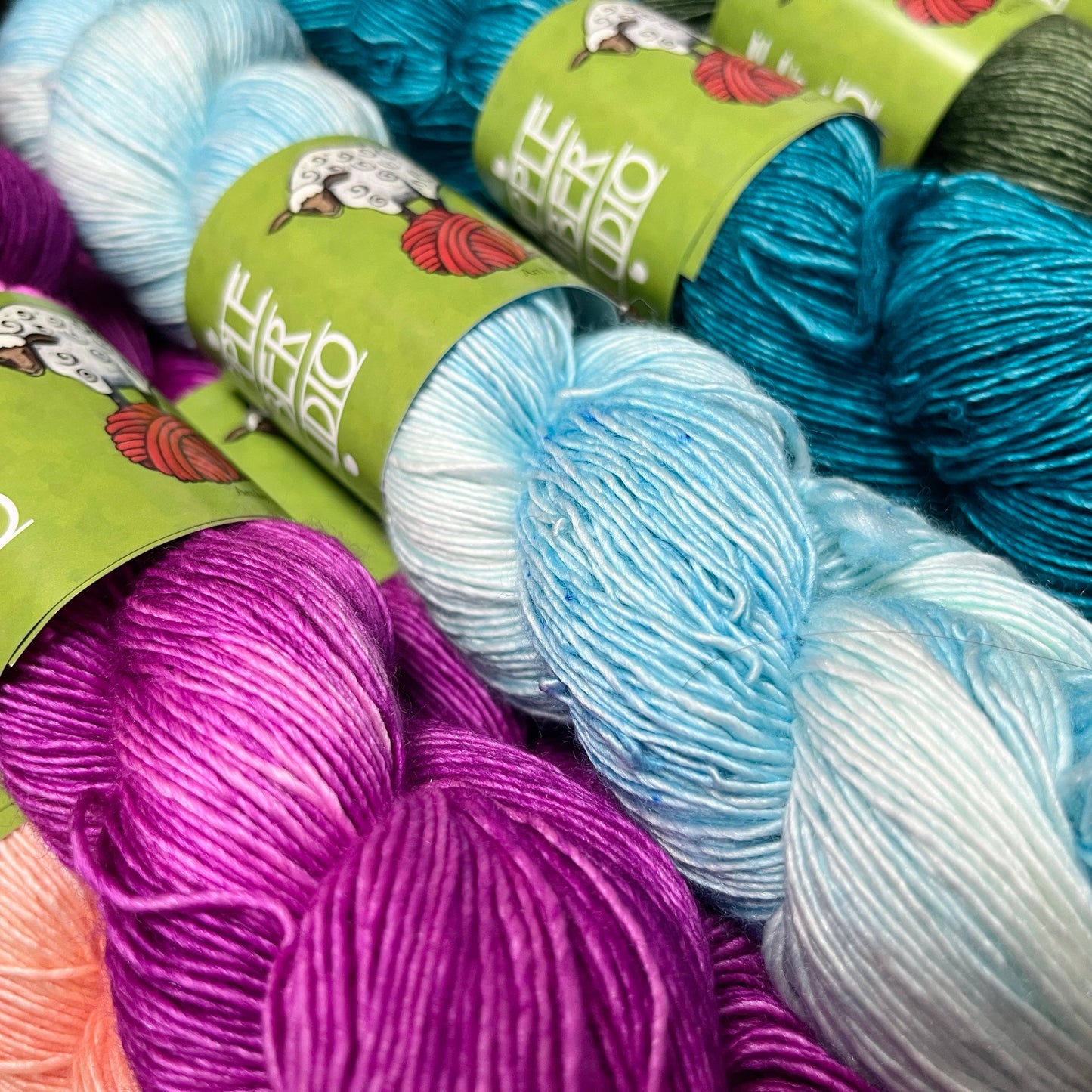 Apple Fiber Studio Empire