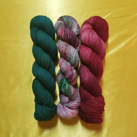Two Springs Fiber Arts Country Christmas Set